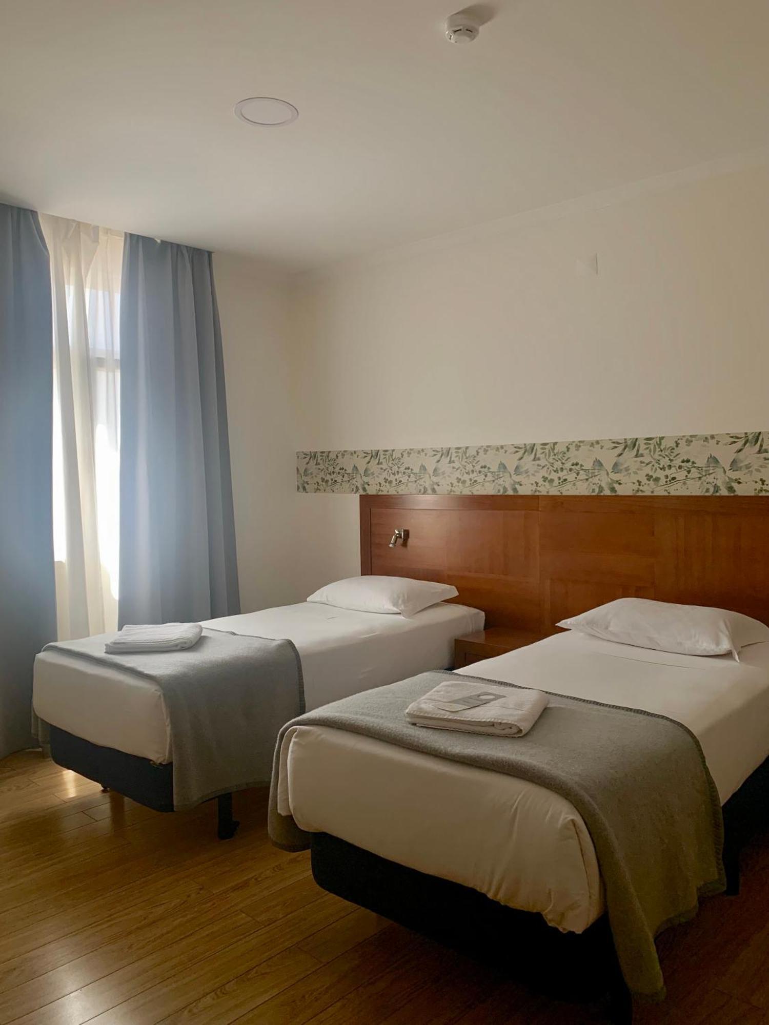 Hotel Vila Verde Castro Verde Exteriör bild