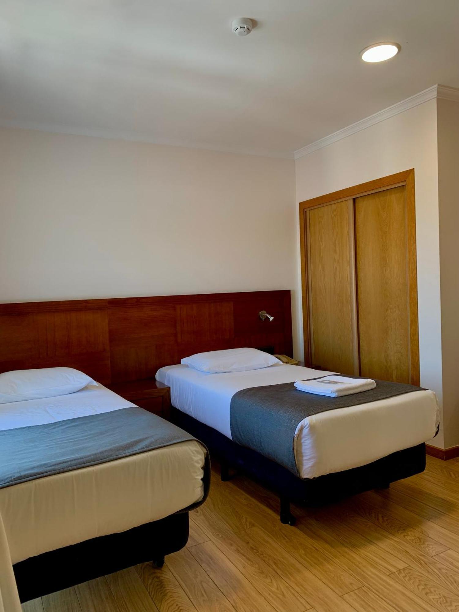Hotel Vila Verde Castro Verde Exteriör bild