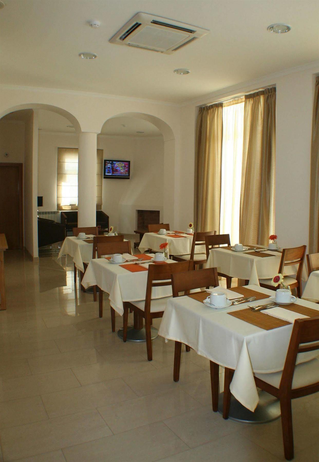 Hotel Vila Verde Castro Verde Exteriör bild