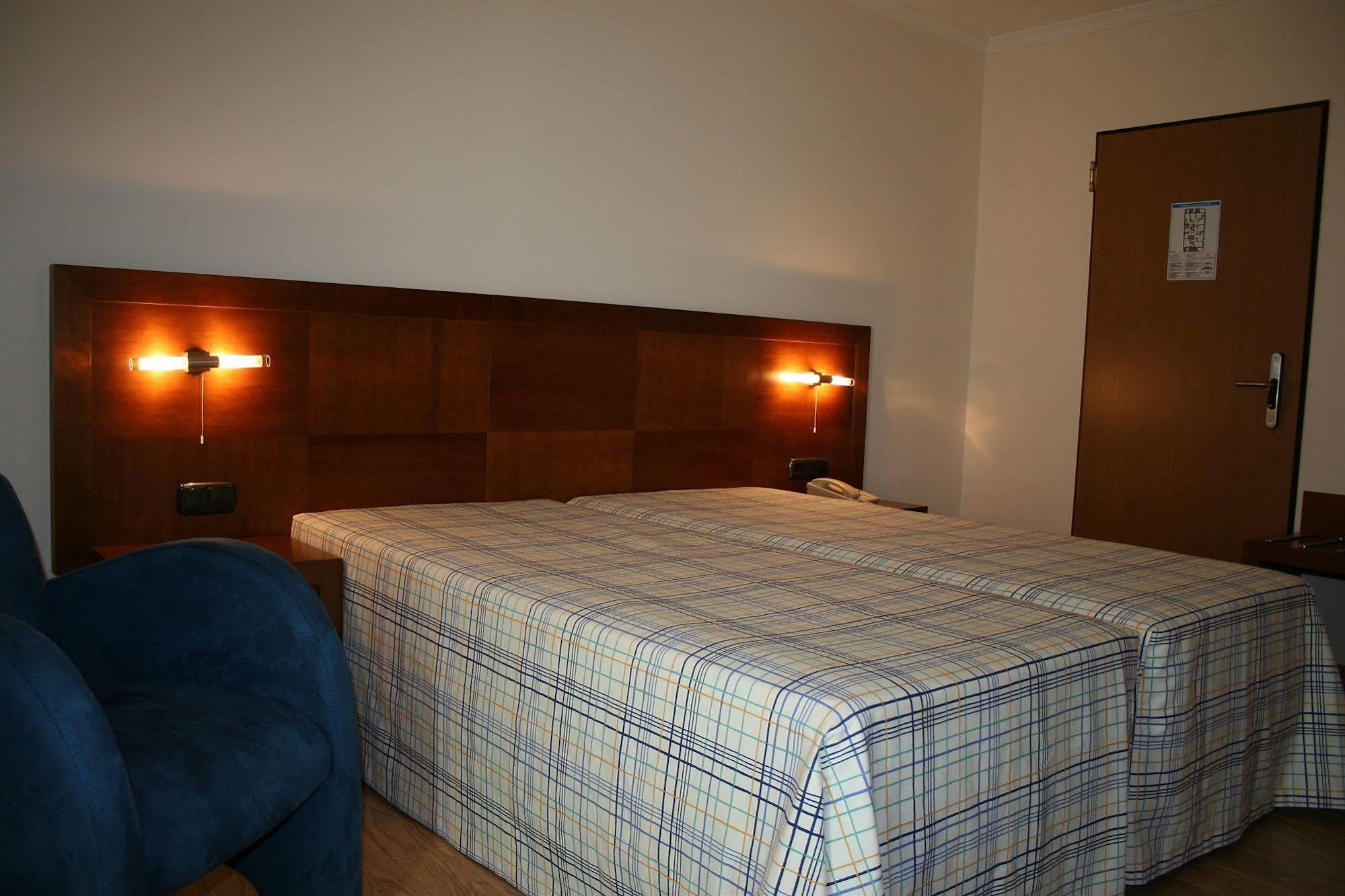 Hotel Vila Verde Castro Verde Exteriör bild